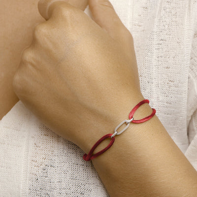Basis | Bordeaux rood gevlochten armband uitgevoerd met een 925 zilveren element