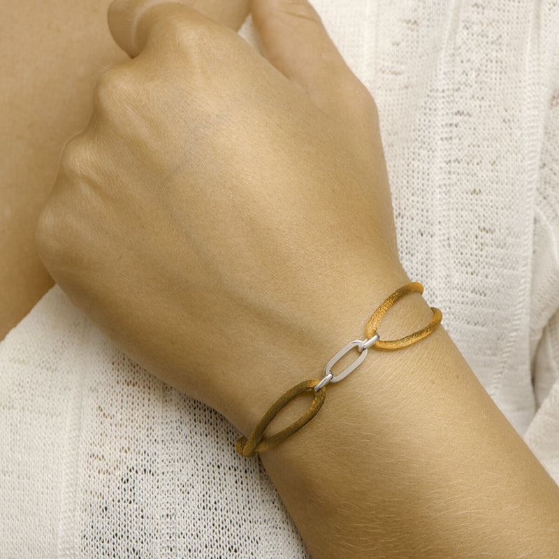 Basis | Caramel gevlochten armband uitgevoerd met een 925 zilveren element