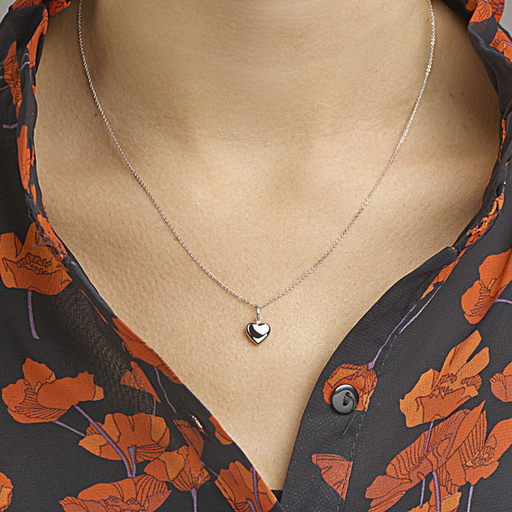 Basis | Witgouden hanger uitgevoerd met een stevig hangoog