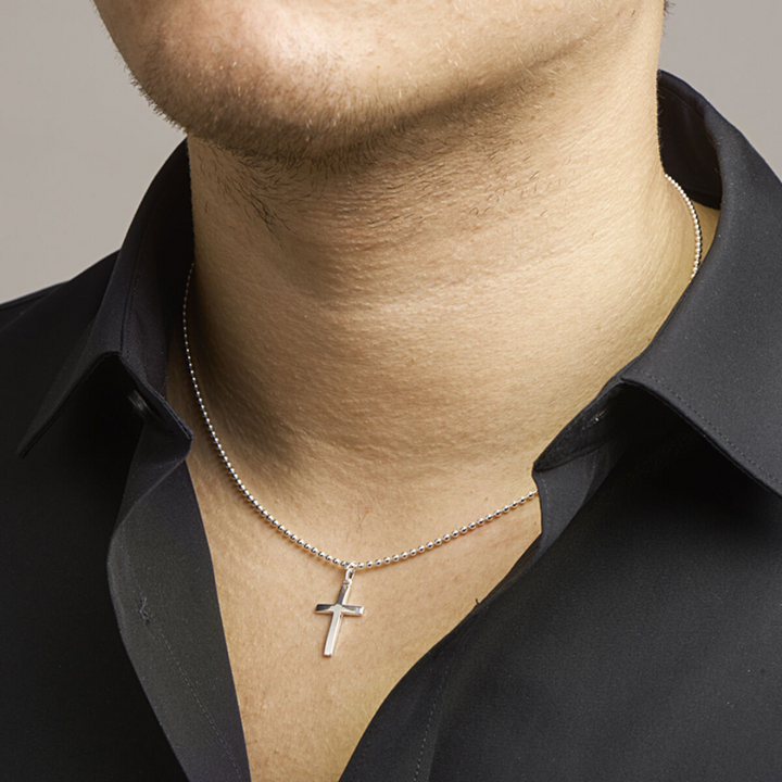 Basis | Zilveren hanger met een kruis