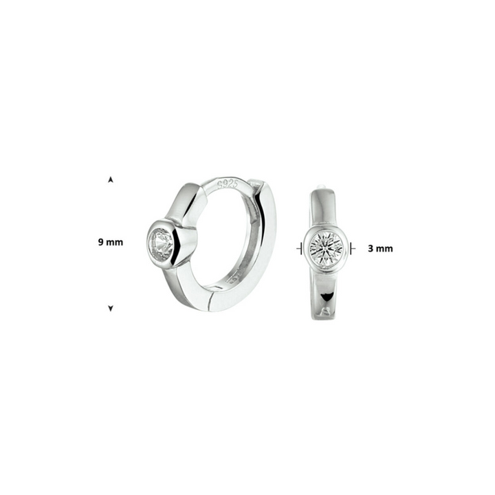 Basis | Zilveren oorringen met scharnier uitgevoerd met een heldere zirkonia