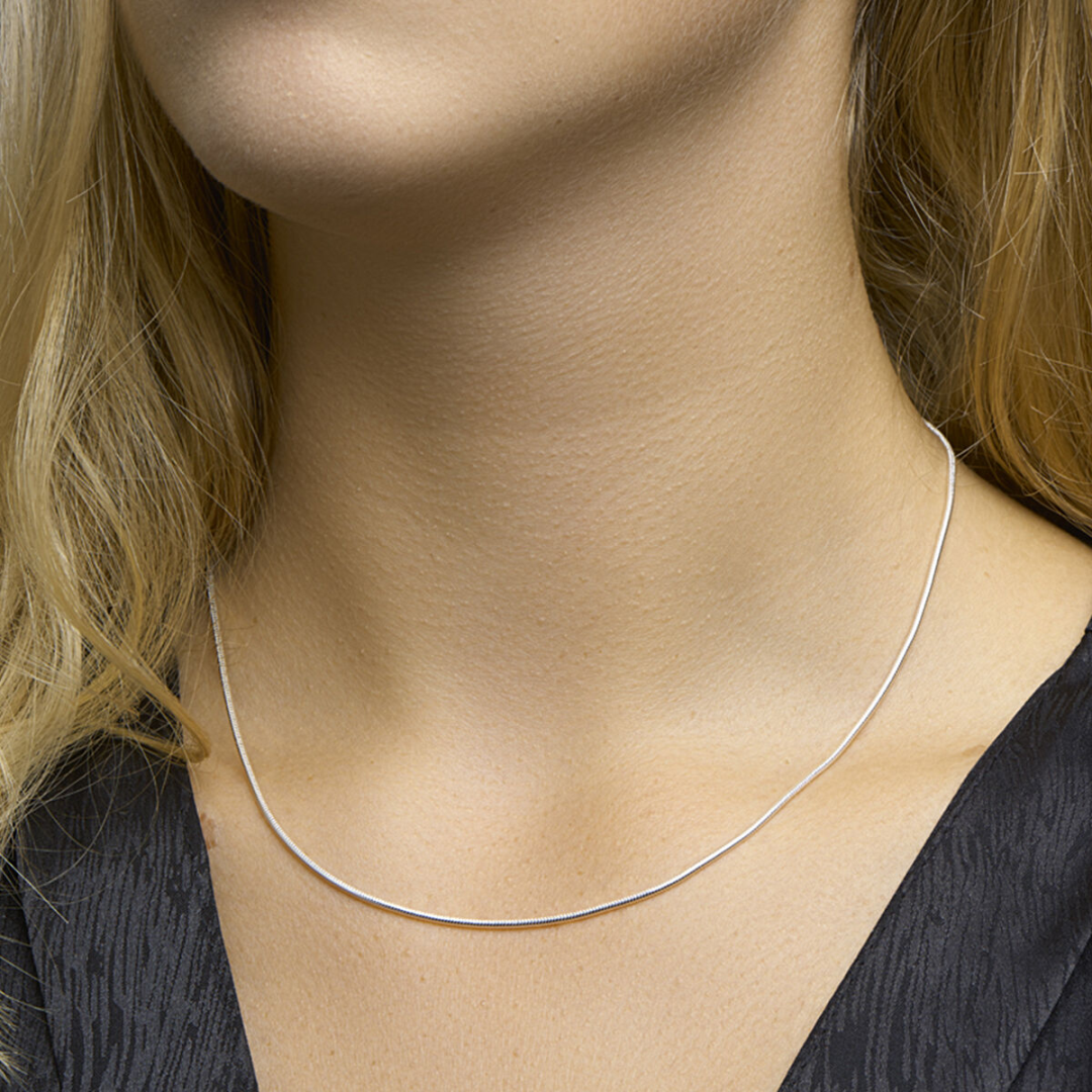 Basis | Zilveren slangen collier