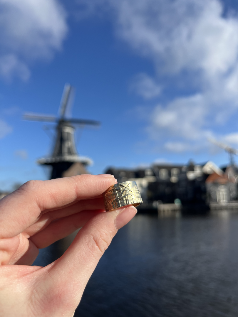 City Jewels | 14 karaat gouden brede Haarlem of Nederland ring