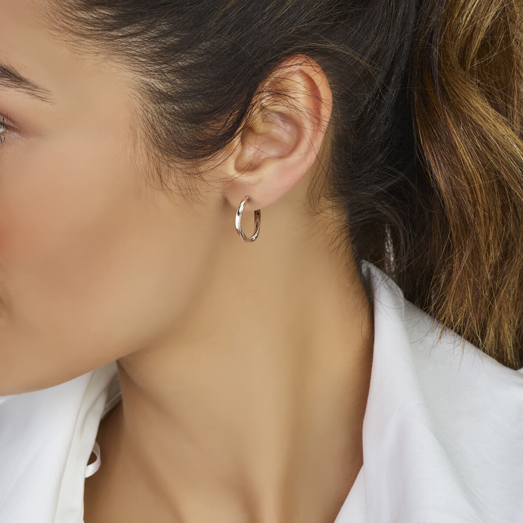 House of SIS   zilveren oorringen gedraaid 16 mm