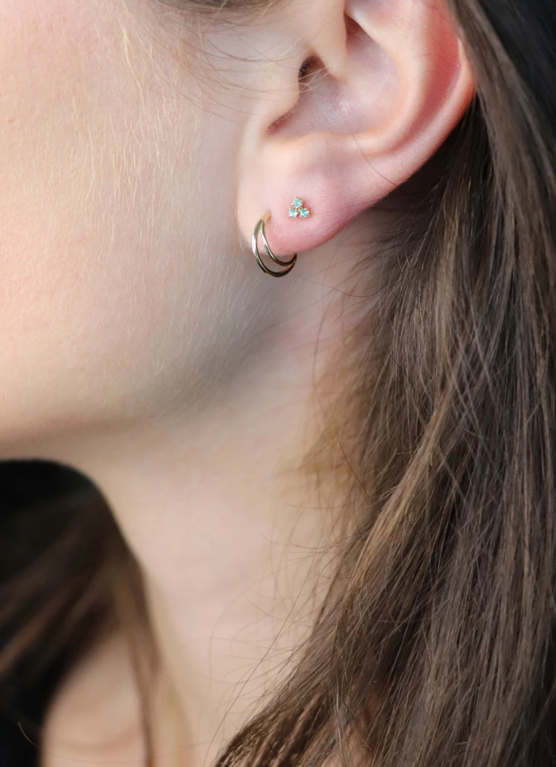 Jackie Gold | 14 karaat geelgouden oorsteker met 3x ronde topaas (1 st.) | Triang. Tpz. Singl