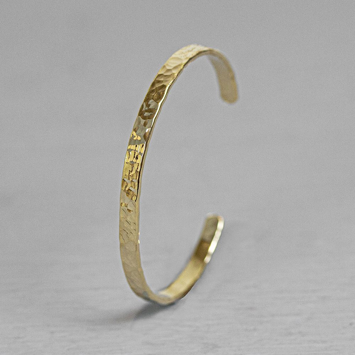 Jeh Jewels | Armband zilveren goldfilled klemarmband hamerslag structuur