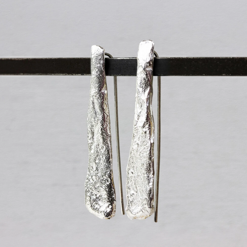 Jeh Jewels | Oorhanger plat lang zilver gehamerd