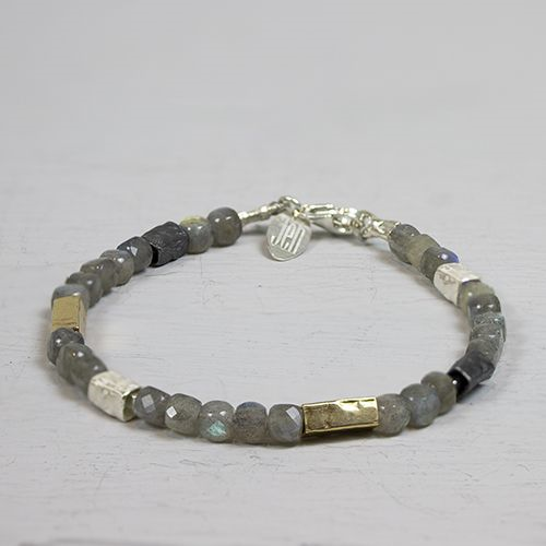 Jeh Jewels | Zilveren armband van labradoriet edelsteen met geoxideerde en goldfilled buisjes