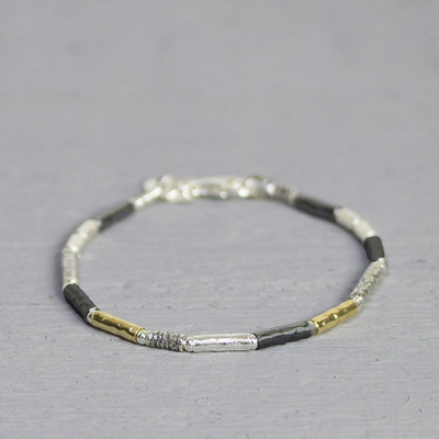 Jeh Jewels | Zilveren buisjes armband met afwisselend geoxideerde en goldfilled blokjes