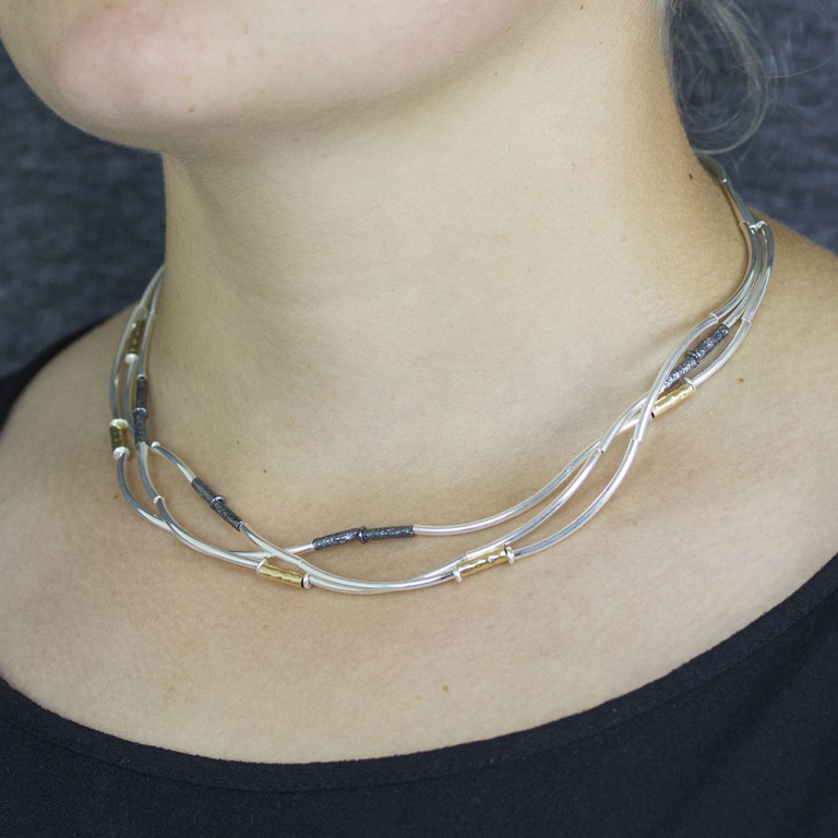 Jeh Jewels | Zilveren collier betsaande uit 3 ketingen. Deels verguld en deels geoxideerd