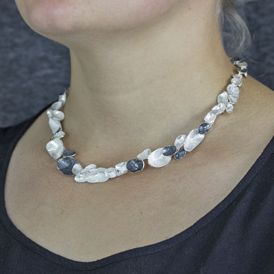 Jeh Jewels | Zilveren collier deels geoxideerd in de vorm van schelpen