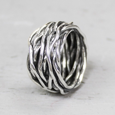 Jeh Jewels | Zilveren geoxideerde ring. Het rommelig gewikkelde draad geeft een stoere uitstraling