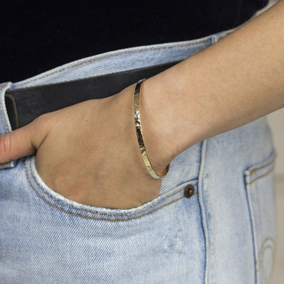 Jeh Jewels | Zilveren goldfilled rinkel armband met platte hamerslag structuur