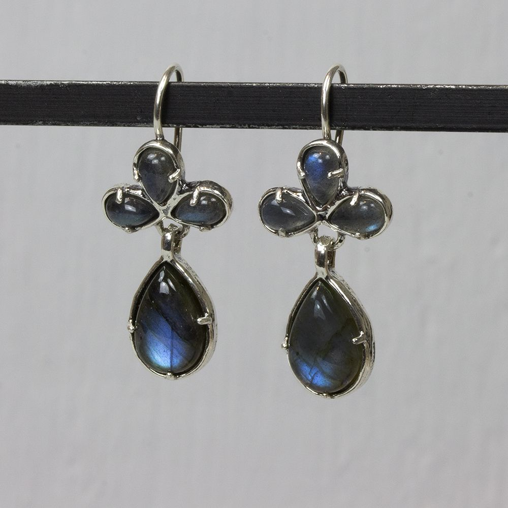 Jeh Jewels | Zilveren oorhangers met druppelvormige labradoriet