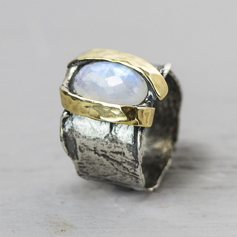 Jeh Jewels | Zilveren ring deels geoxideerd met 9 karaat goud en maansteen