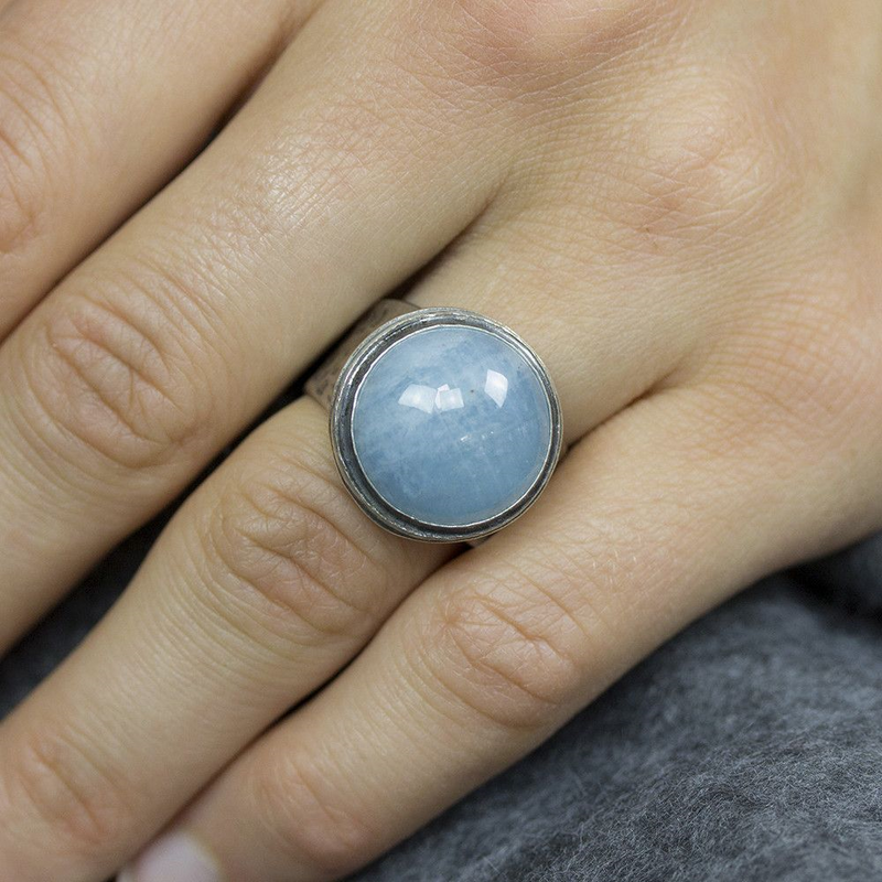 Jeh Jewels | Zilveren ring geoxideerd met cabochon geslepen aquamarijn
