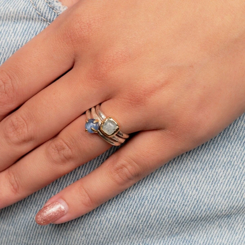Jeh Jewels | Zilveren ring met aquamarijn in 4kante 9 karaat zetting
