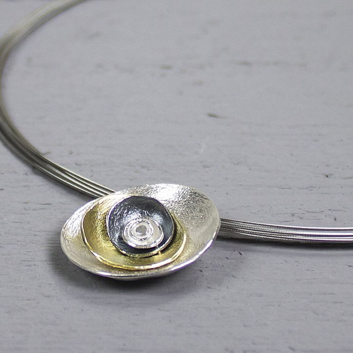 Jeh Jewels | Zilveren ronde hanger deels verguld en geoxideerd