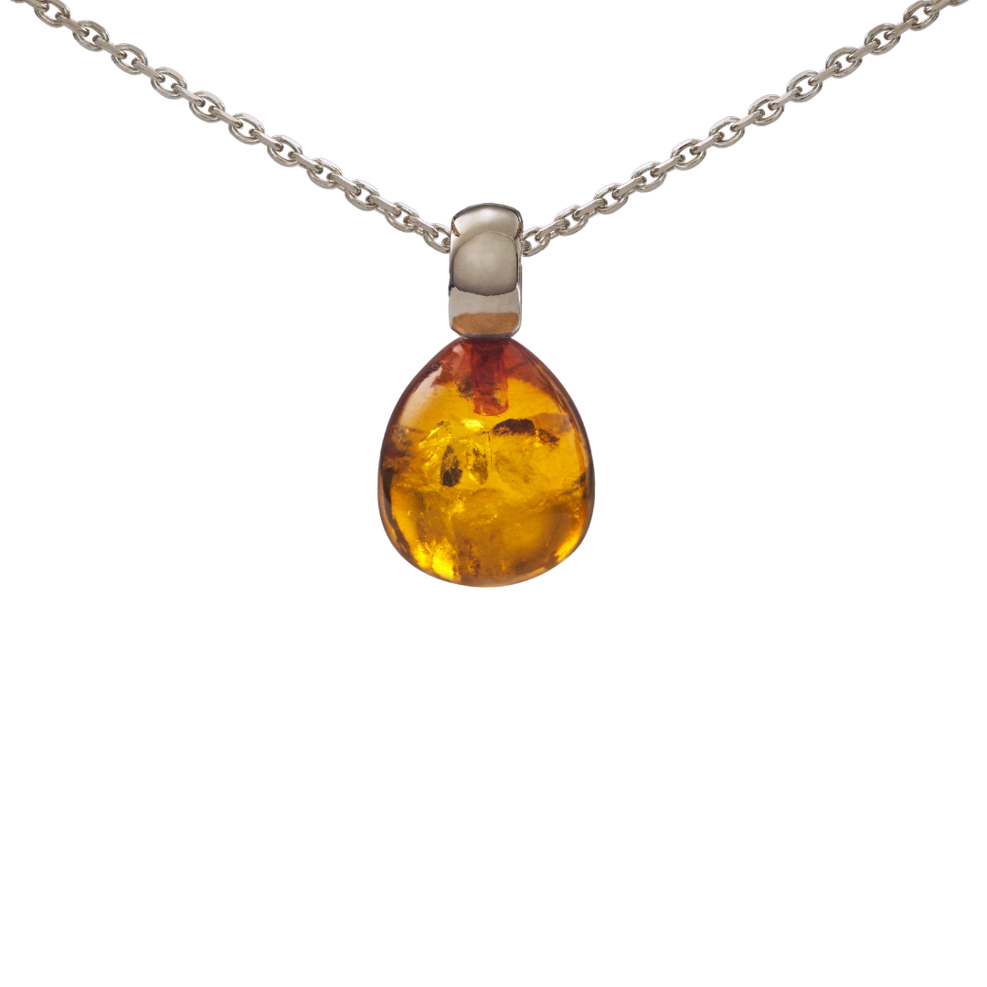 Snoepjes | 14 karaat witgouden hanger met barnsteen | druppelvormig 12 x 10 mm | met klein oog