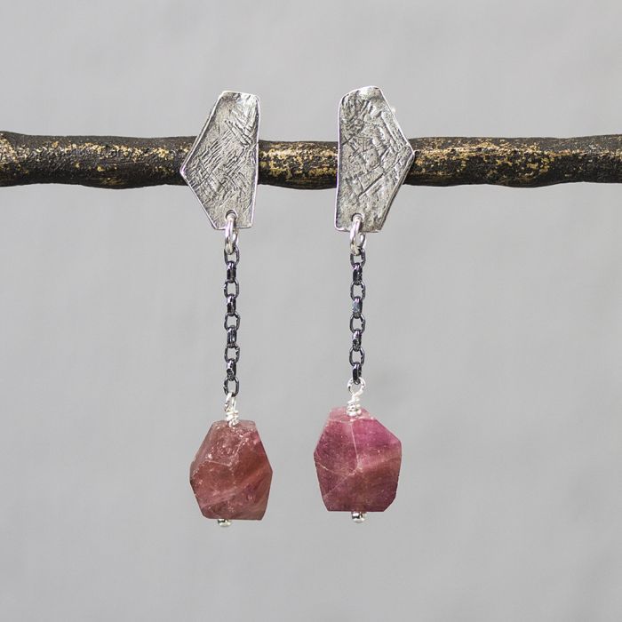 Zilveren jeh oorstekers  oxi/wit met roze toermalijn