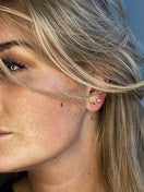 Jackie Gold | 14 karaat geelgouden oorstekers met een vierkantje | Block studs